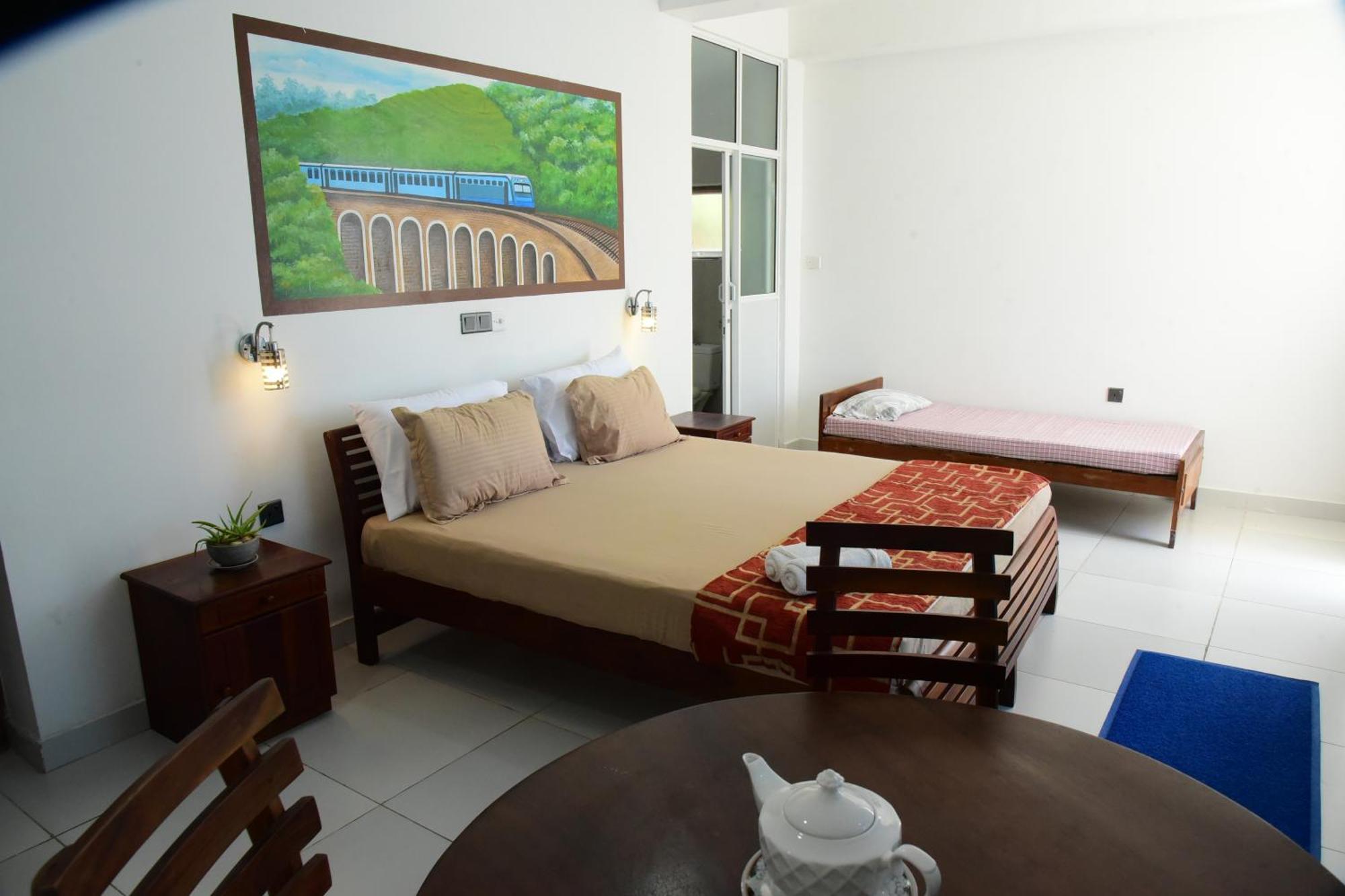 Hotel Happy Tuna ฮิกคาดูวา ภายนอก รูปภาพ
