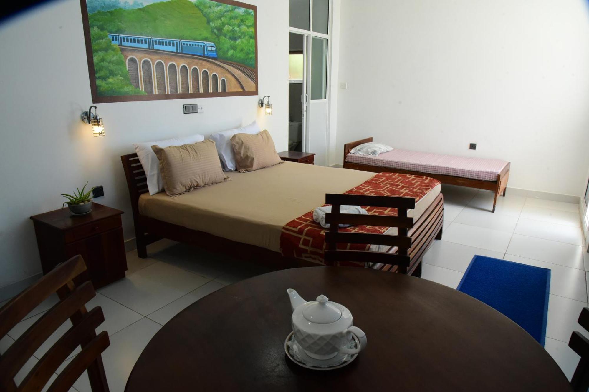 Hotel Happy Tuna ฮิกคาดูวา ภายนอก รูปภาพ